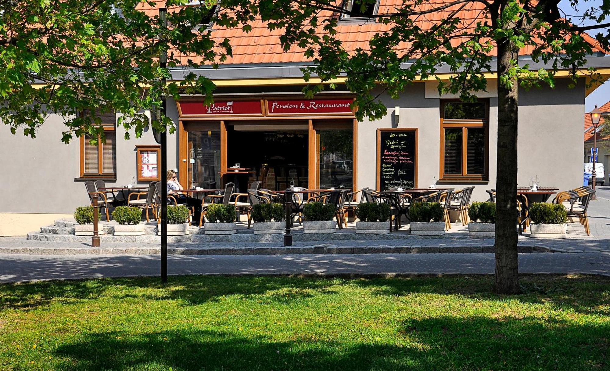 Pension & Restaurant Patriot Trnava Bed & Breakfast Exterior photo